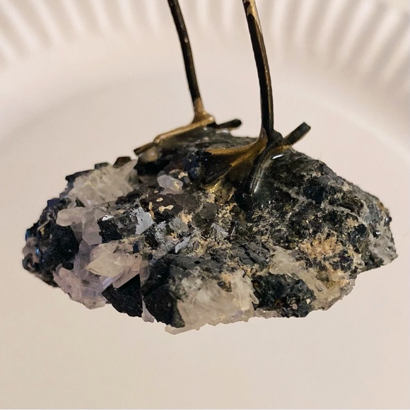 Carved Quartz Bird Egret Herron Structure Figurine on Smoky Quartz? Pedestal - Picture 11 of 12